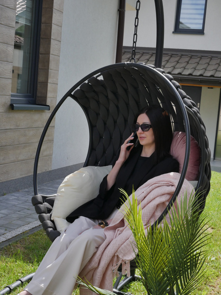 HANGING CHAIR TABANI - ČERNÝ, TMAVĚ ŠEDÝ POLŠTÁŘ, ČERNÝ RÁM *0039