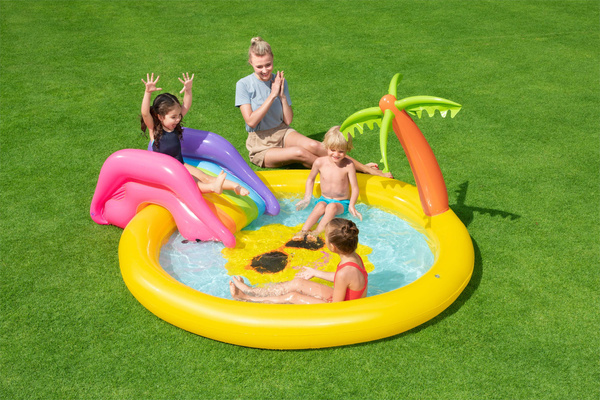 2.37m x 2.01m x 1.04m Sunnyland Splash Play Pool