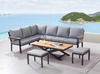 HLINÍKOVÝ TEAKOVÝ ZÁHRADNÝ NÁBYTOK (ROHOVÁ SOFA + STÔL + 2 TABURETY) ANTRACITOVÁ + ŠEDÉ VANKÚŠE *0411