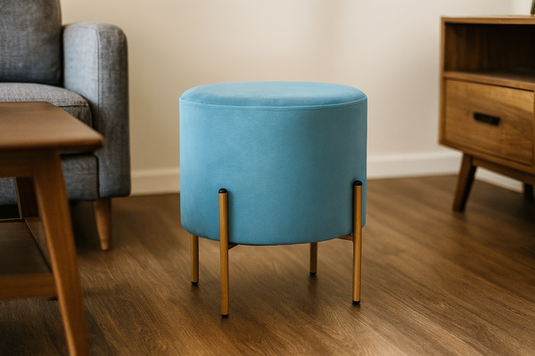 PUFA OKRĄGŁA NA NÓŻKACH 35 x 40 CM KOLOR MORSKI *3925