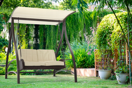 GARDEN SWING MADE OF TECHNORATTAN 166 X 130 X 170 CM BROWN PREMIUM