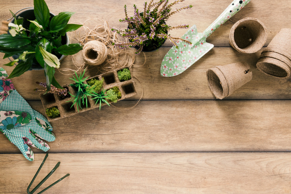 KPL. 4 SZT PALETEK DONICZEK TORFOWYCH 27,5 x 9 x 5 CM