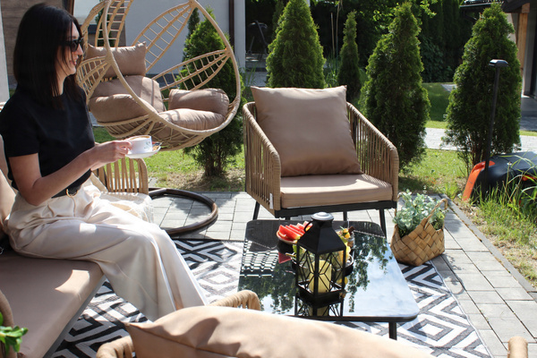 SET DE MOBILIER PENTRU GRĂDINĂ DIN SFOARĂ ÎNDAQAT (2 FOTOLII + CANAPEA + MASĂ) - BEJ, PERNE - BEJ *8517