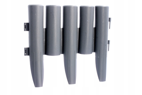 SET OF 8 GARDEN STAKES 23.5 x 28 CM