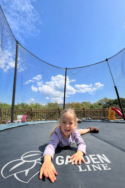 TRAMPOLINA 12FT 374 CM Z DRABINKĄ I SIATKĄ ZABEZPIECZAJĄCĄ 