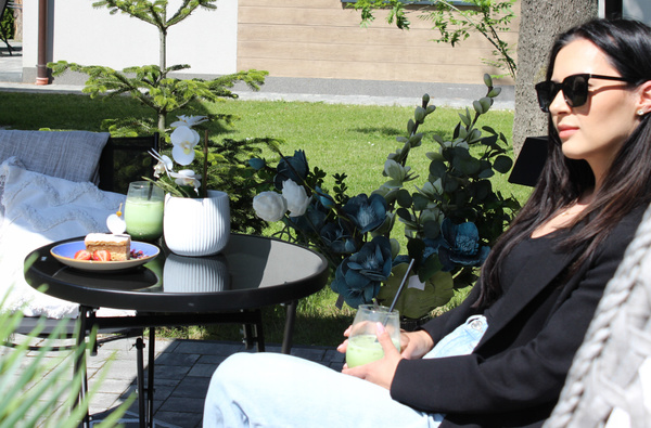 STOLIK OKRĄGŁY SKŁADANY 60 x 70 CM CZARNY