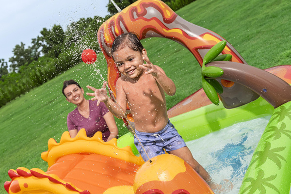 "8'7"" x 6'2"" x 40""/2.62m x 1.88m x 1.02m
Volcano Springs Play Center"		