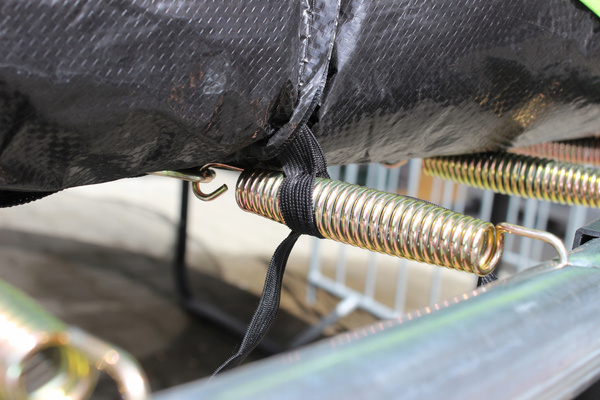 TRAMPOLÍNA 8FT 252 CM S REBRÍKOM A OCHRANNOU SIEŤOU *7628