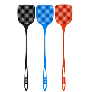 FLY SWATTER WITH SPIKES