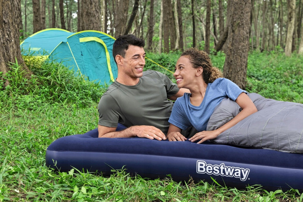 Bestway® 75" x 54" x 8.75"/1.91m x 1.37m x 22cm Air Mattress Full