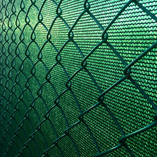 SHADING MESH FOR THE FENCE DARK GREEN 1,5 x 10 M 135g/m2 90% *5641