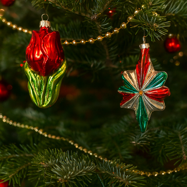 GLASS ORNAMENT - THREE-COLOR STAR 8,8 X 4 X 14,4 CM