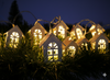 LED LIGHT CHAIN - WHITE WOODEN HOUSES 10 L BATTERY-POWERED