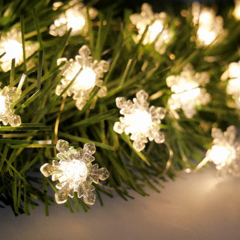 LED LIGHT CHAIN - SNOWFLAKES 20 L BATTERY-POWERED