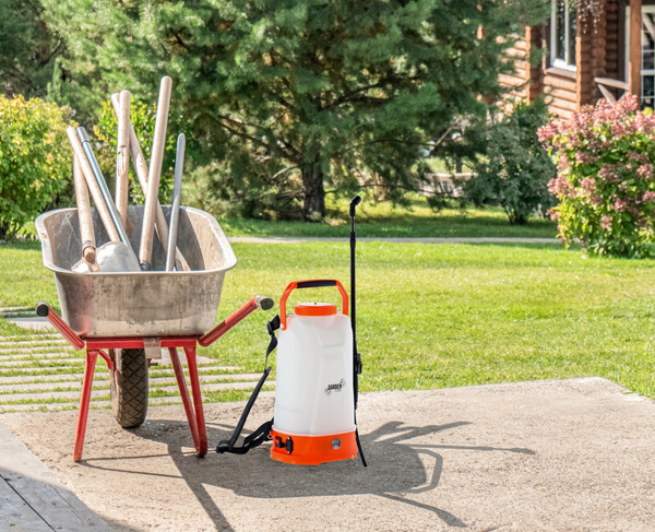 BATTERY SPRAYER 9 L