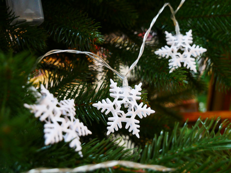 LED LIGHT CHAIN WHITE SNOWFLAKES 10 L WARM WHITE