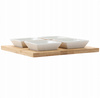 SET PENTRU SERVIREA APERITIVURILOR - 4 BOLURI PATRATICE DIN PORȚELAN CU TABLA DIN BAMBU 22x22x3,5CM *7279