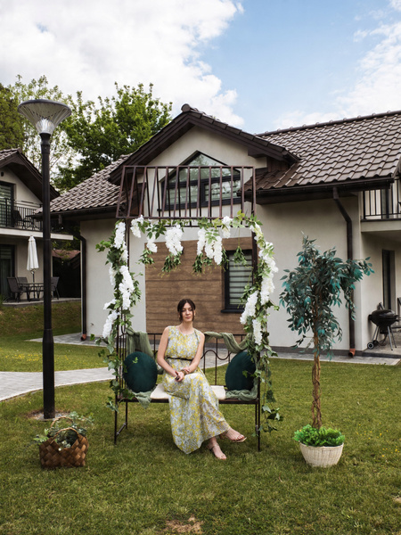 ZÁHRADNÁ PERGOLA S LAVICOU 123 x 63 x 252 CM ANTICKÝ BRONZ*1456