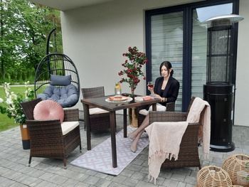ZESTAW MEBLI RATTANOWYCH "VADUZ" (SOFA + 2 FOTELE + 2 PUFY + STÓŁ) BRĄZOWY + SZARE PODUSZKI *9590
