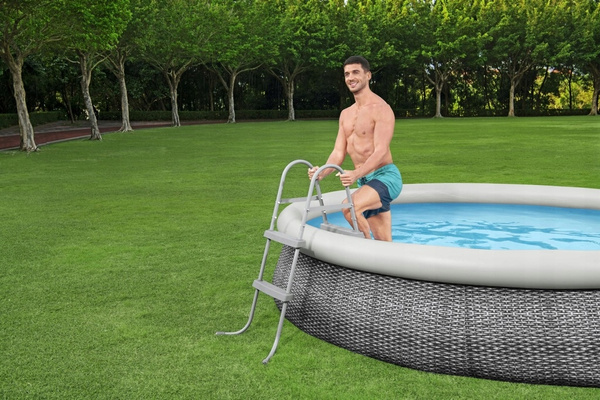 SCARA PENTRU PISCINĂ 84 CM *5417 *1325 *4131