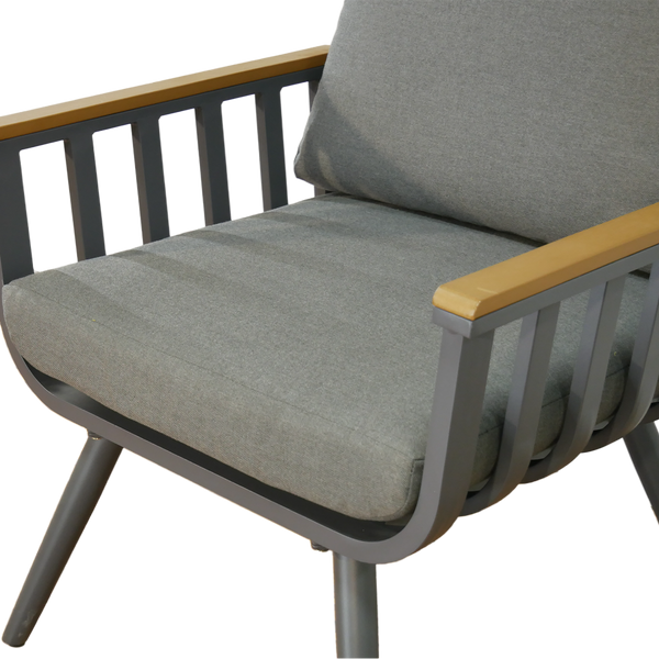 SADA HLINÍKOVÝCH NÁBYTKŮ ( SOFA + 2 KRESLA + STÔL ) ŠEDÁ + ŠEDÉ VANKÚŠE *8151