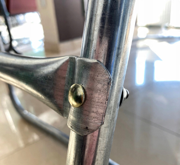 TRAMPOLINA 8FT 252 CM CU SCARĂ ȘI REȚEA DE SIGURANȚĂ *9863