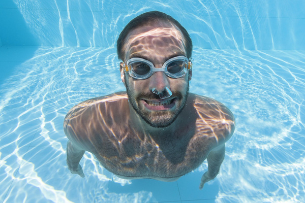 (one pair of goggles, 3 assorted colors)