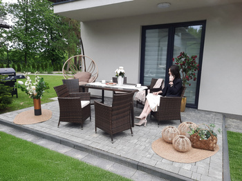 ZESTAW MEBLI RATTANOWYCH (STÓŁ + 6 KRZESEŁ) BRĄZOWY + BEŻ. POD. *1692