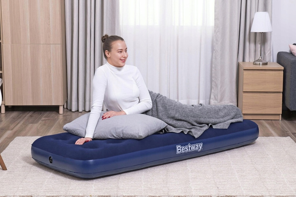 Bestway® 73" x 30" x 8.75"/1.85m x 76cm x 22cm Air Mattress Jr.Twin
