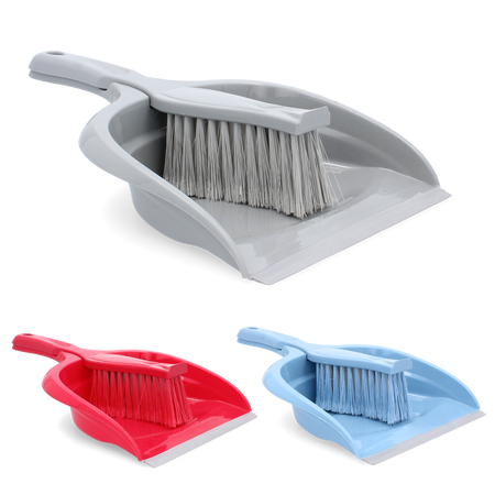 DUSTPAN WITH BRUSH