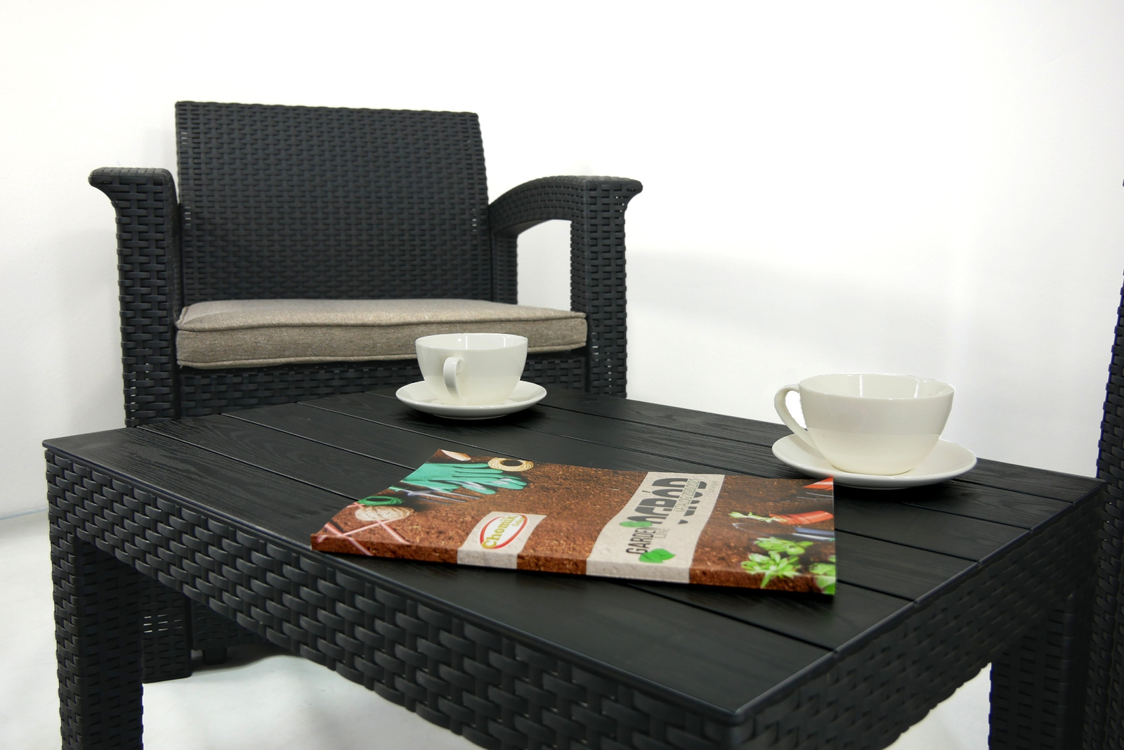 ZESTAW MEBLI OGRODOWYCH - ANTRACYT (2 FOTELE, STOLIK, DUŻA SOFA) pol_pl_ZESTAW-MEBLI-OGRODOWYCH-ANTRACYT-2-FOTELE-STOLIK-DUZA-SOFA-4233-114_4