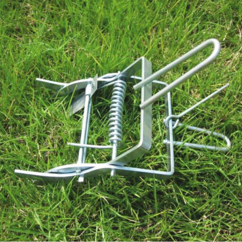 MOLE TRAP 21 X 21 X 15 CM