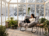 FOTEL BUJANY "SVINGA" 112 x 104 x 69 CM BRĄZOWY RATTAN, SZARE PODUSZKI