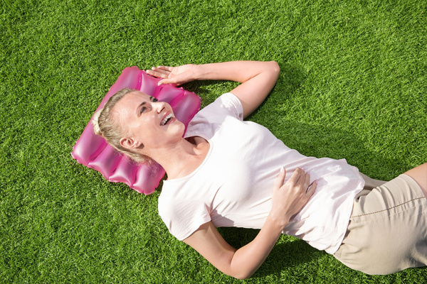 Bestway® 15" x 10" x 2"/38cm x 25cm x 5cm Wave Pillow