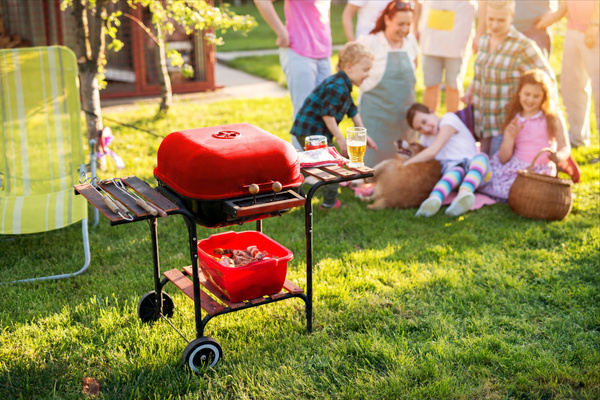 AMERICAN CHARCOAL BBQ WITH SIDE SHELVES AND WHEELS 96 x 45 x 75 CM