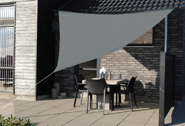 BEIGE TRIANGULAR SUNSHADE SAIL 3,6 X 3,6 X 3,6M