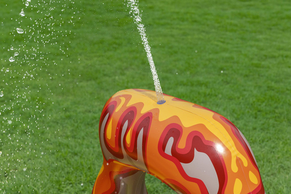 "8'7"" x 6'2"" x 40""/2.62m x 1.88m x 1.02m
Volcano Springs Play Center"		