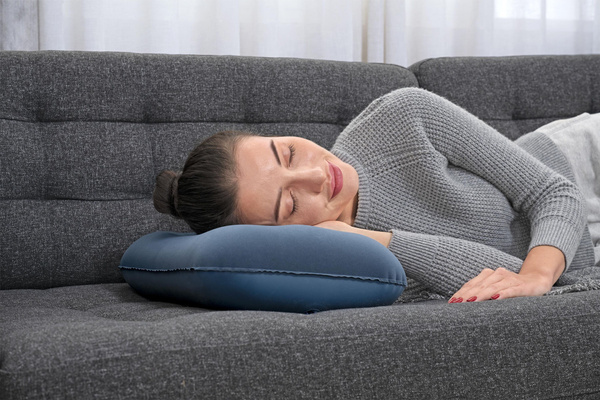 INFLATABLE PILLOW 48 X 30 X 10 CM / TRAVEL