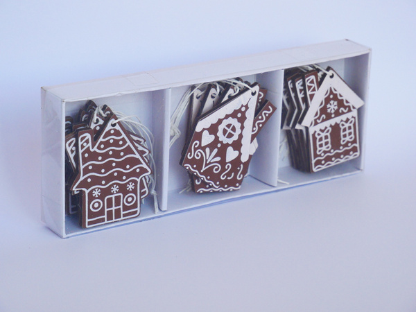 SET OF 18 WOODEN CHRISTMAS DECORATIONS DARK BROWN ASSORTED 3 DESIGNS HOUSES