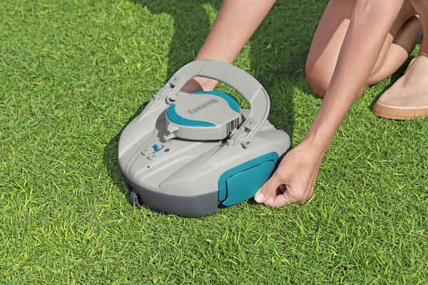 Automatický bazénový vysavač AQUA TRONIX