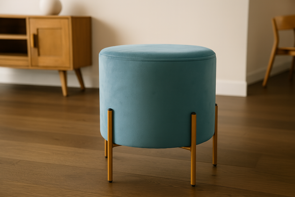 PUFA OKRĄGŁA NA NÓŻKACH 35 x 40 CM KOLOR MORSKI *3925