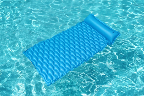 Bestway® 7' x 34"/2.13m x 86cm Float'n Roll Air Mat