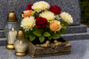 Vază de cimitir din ciment - Cartea Aurie 24 X 16 X 8,5 CM *8912