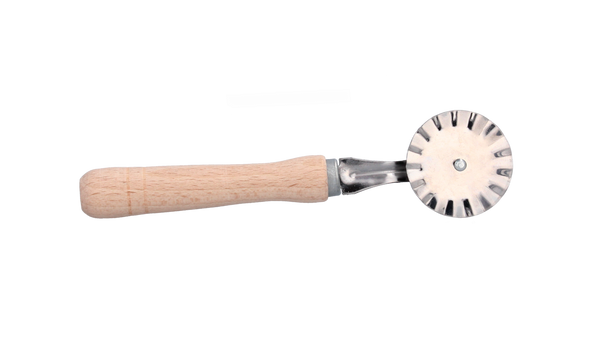 PASTRY WHEEL WITH WOODEN HANDLE
