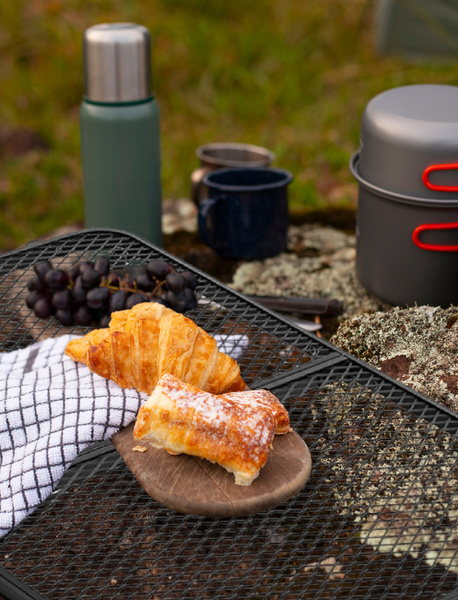 Skládací turistický stůl černý 60x40x26,5 cm *3224