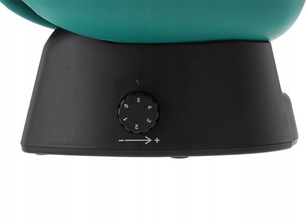 SIEWNIK OGRODOWY NA BATERIE 3L *4571