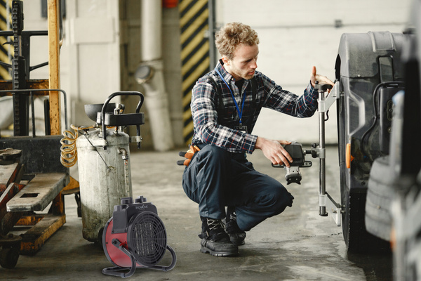 NAGRZEWNICA ELEKTRYCZNA 2000W